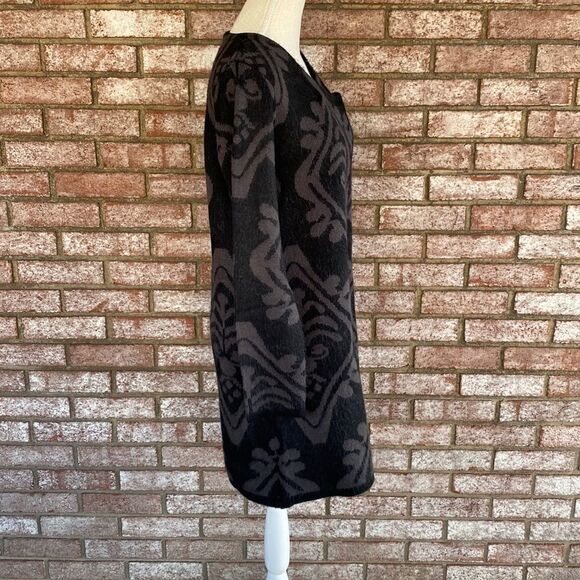 United States Sweaters Black/Gray Print Long Cardigan Wrap - Size M - Picture 4 of 12